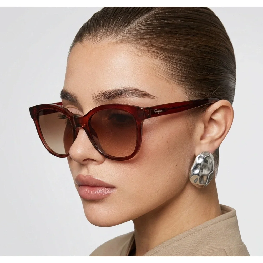 NWT Salvatore Ferragamo SF834S-210 Sunglasses